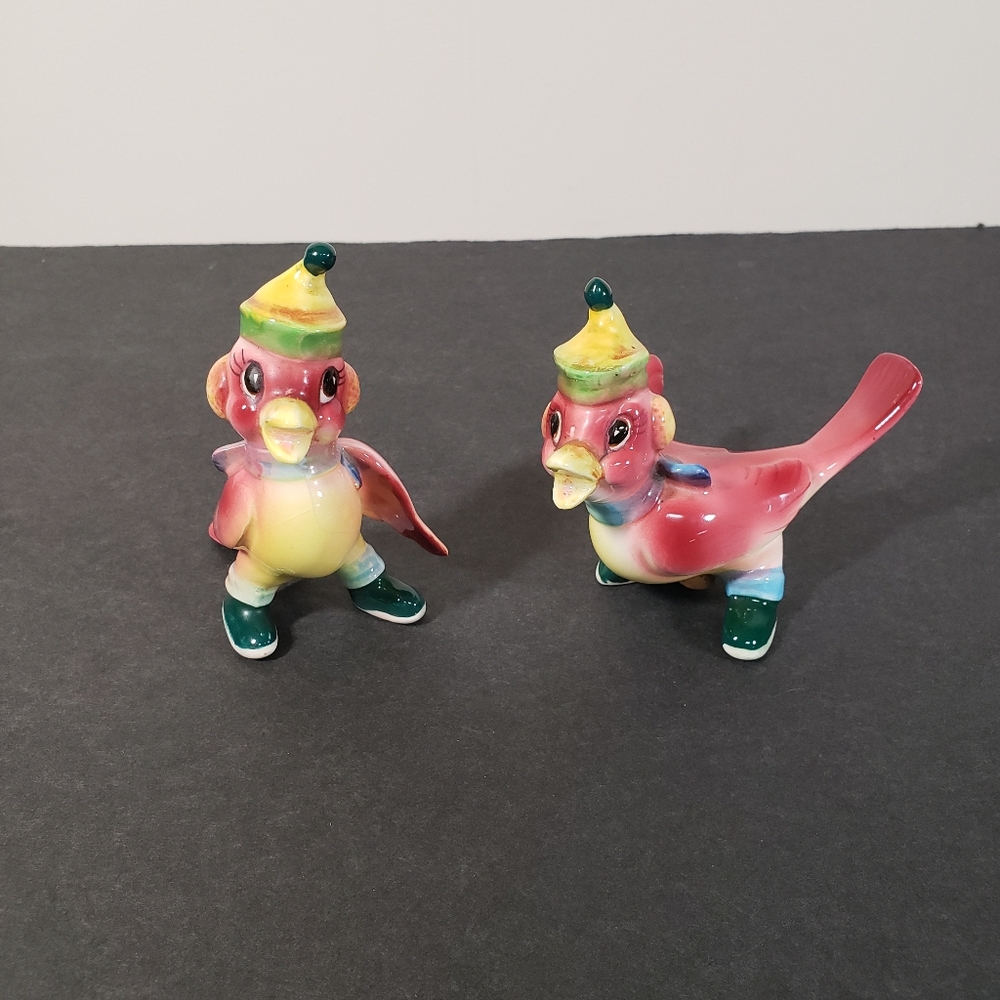 Vintage Anthropomorphic PY Norcrest?  Winter Bird Shakers Birds In Hats